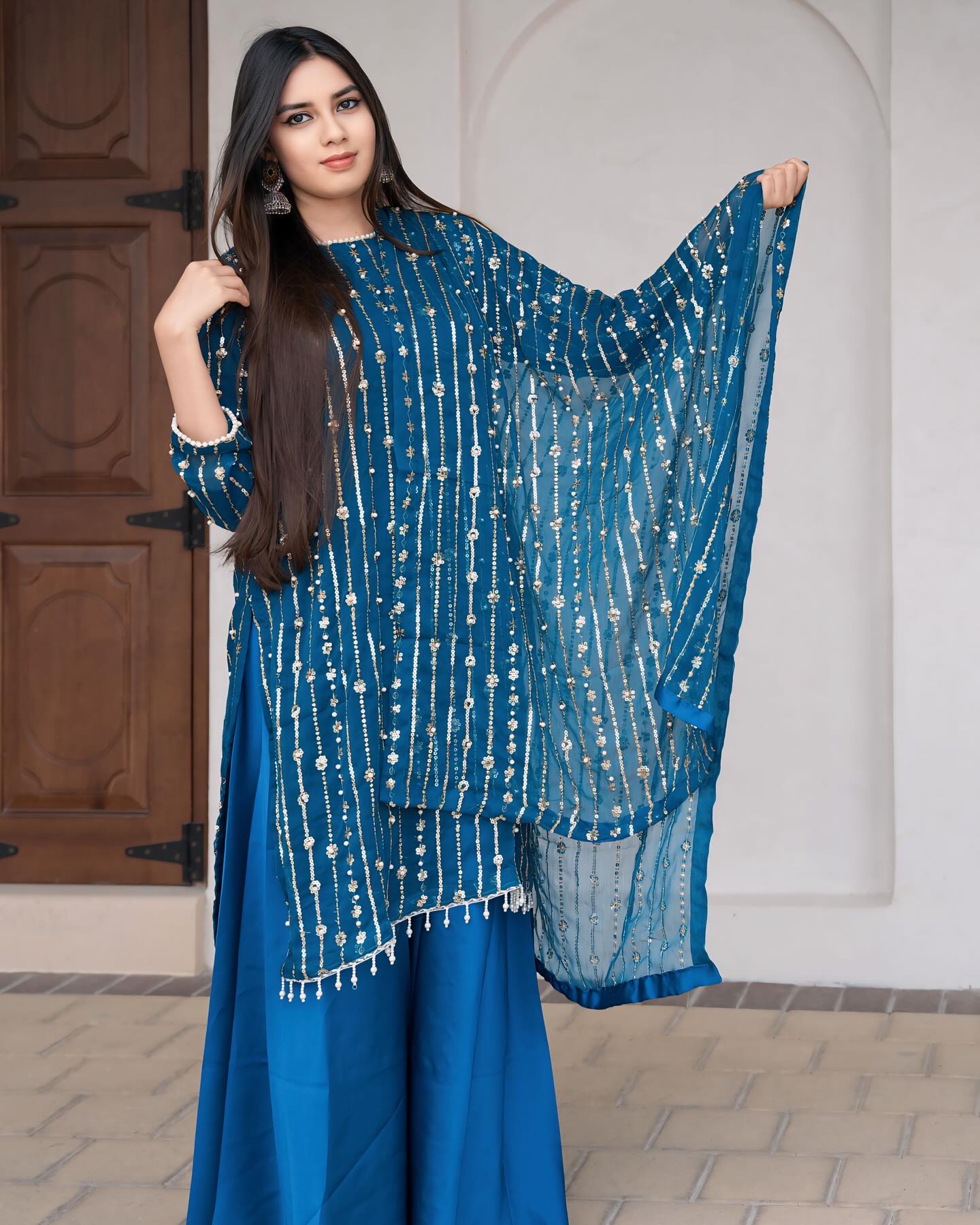 Hania Amir Pure Chiffon Perl Embroidery CS-4011