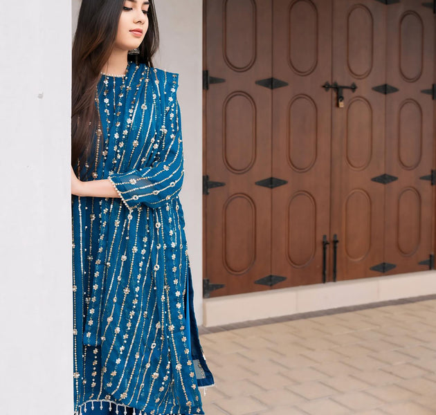 Hania Amir Pure Chiffon Perl Embroidery CS-4011