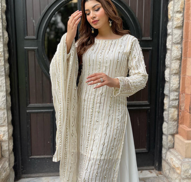 Hania Amir Pure Chiffon Perl Embroidery CS-4003